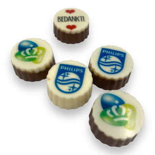 Bonbon met logo (minimaal 45 stuks) - Macaronstore.nl
