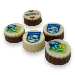 1 logochocolaatje in verpakking (minimaal 45 stuks) - Macaronstore.nl